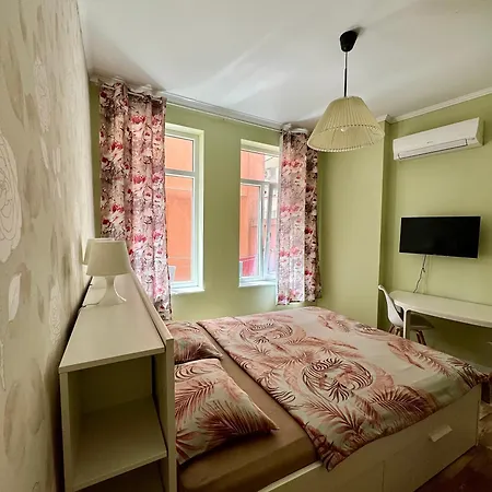 Apartment студио Center